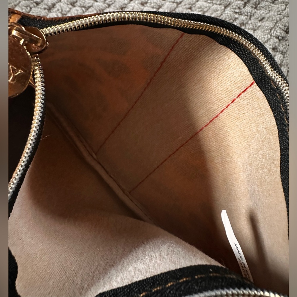 NEW Ipsy Leopard Print Bag with Scarlett Accent - Picture 2 of 3